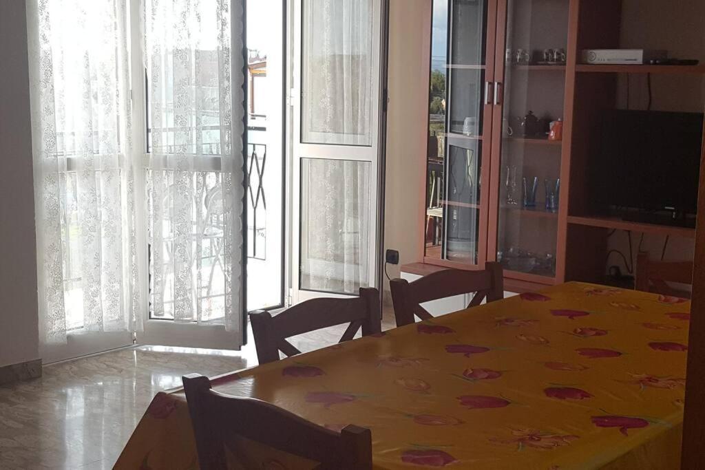 Albenga Sul Mare Famiglie Ed Amici Fino 10 Posti公寓 外观 照片