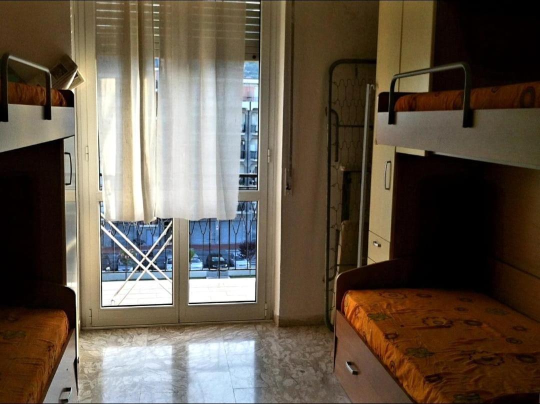 Albenga Sul Mare Famiglie Ed Amici Fino 10 Posti公寓 外观 照片