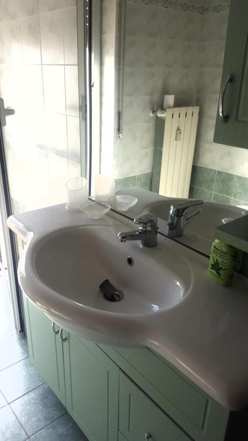 Albenga Sul Mare Famiglie Ed Amici Fino 10 Posti公寓 外观 照片